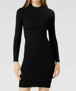 Guess Knielanges Kleid In Ripp-Optik - Schwarz -Rock Geschäft 64s50di189932i9la0pj2ji56h2keki49133ikid859ksghj6kp50h216so56cikacq3cjag6col4d219oo34cr6ckp3ip9nccsm2d1k6sq66eb36hj3ce33clgm8c35c4om6p0