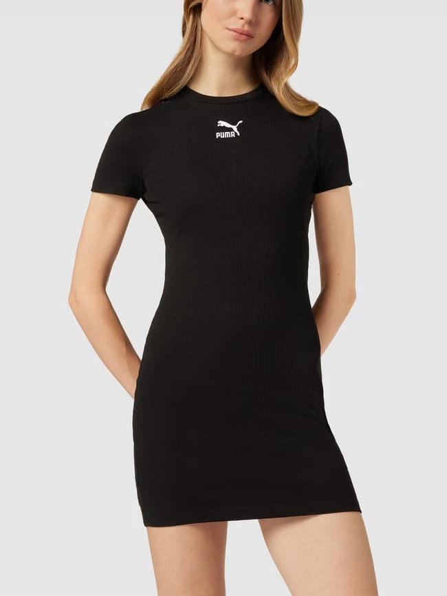 Puma Sweatkleid Mit Label-Stitching Modell 'Classics' - Schwarz 4 Puma Sweatkleid Mit Label-Stitching Modell 'Classics' - Schwarz – Bild 4