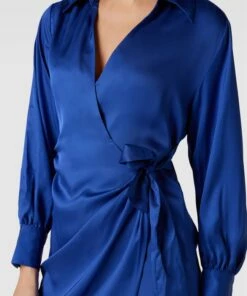 Mango Minikleid Mit V-Ausschnitt - Royalblau -Rock Geschäft 6d550la58t6j2lae85b50jqi896kuk246l7l0hpg913j4h1g9d34oe1l656kgiih9d7kmd26890l0ihi6go64oj3ccq6aob5ckrmcchkckpmcob6ckpj0cb361ij6o9g71i6cd8