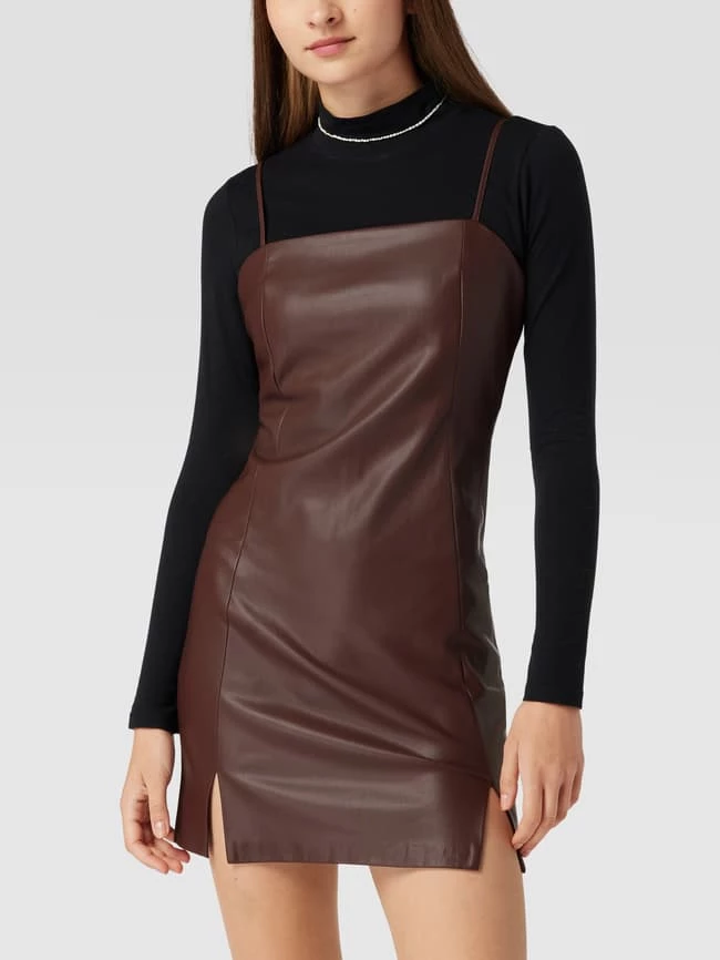 REVIEW Minikleid In Leder-Optik - Mittelbraun 4 REVIEW Minikleid In Leder-Optik - Mittelbraun – Bild 4