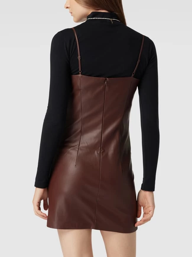 REVIEW Minikleid In Leder-Optik - Mittelbraun 5 REVIEW Minikleid In Leder-Optik - Mittelbraun – Bild 5