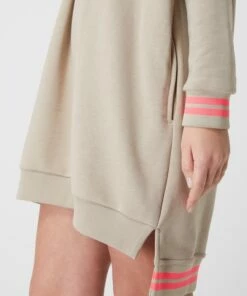 Miss Goodlife Sweatkleid Mit Eingrifftaschen - Sand -Rock Geschäft 8d14ai249563cihgagq56ca36sp4klac90qlclic8gpkehpla10l4ki58gqj0k1p88q4ida76takkla28d3jio9n6oomae9g75ij4dhkcop3cob675im6e9h6op6adb26comcoo