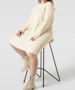 ONLY CARMAKOMA PLUS SIZE Knielanges Strickkleid Mit überschnittenen Ärmeln - Offwhite