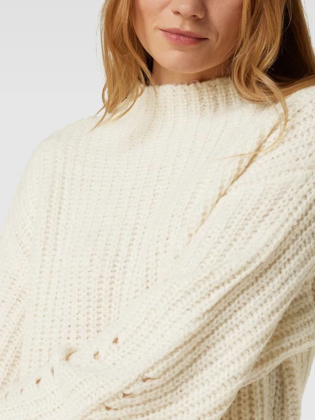 Vila Strickkleid Mit Lochmuster Modell 'VISUBA' - Sand Meliert 3 Vila Strickkleid Mit Lochmuster Modell 'VISUBA' - Sand Meliert – Bild 3