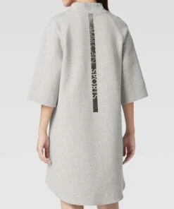 Marc Cain Oversized Sweatkleid Mit Label-Print - Hellgrau Meliert -Rock Geschäft 9cok4c1o6gr56ca26d34sgaj89a44d2kad14ahq39h0kmj26ap752g9o9973il9g8l8kqi9k6oo48kam693j8o9o6hh64d9i6opm8d1kc8sj2ohg6ssm6dhg64qm4dhhccpm6p0