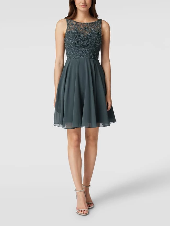 Laona Cocktailkleid In Minilänge Mit Strasssteinbesatz - Grün 1 Laona Cocktailkleid In Minilänge Mit Strasssteinbesatz - Grün