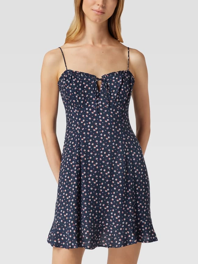 REVIEW Minikleid Mit Herz-Ausschnitt - Blau 4 REVIEW Minikleid Mit Herz-Ausschnitt - Blau – Bild 4