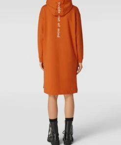 S.Oliver RED LABEL Sweatkleid Mit Statement-Print - Orange -Rock Geschäft a5a32ka285558dag716kue9oaoo4ec9h9h5j8jqi8t13ajq88ookkhi39t7l8jae752jgdpn9la56cig9d3jadhkcgsjee9kchgj2d1k6cs3eob6c8r62or3cks3ac9h6lgm8dg
