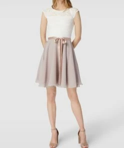 Swing Cocktailkleid Mit Spitzenbesatz - Altrosa